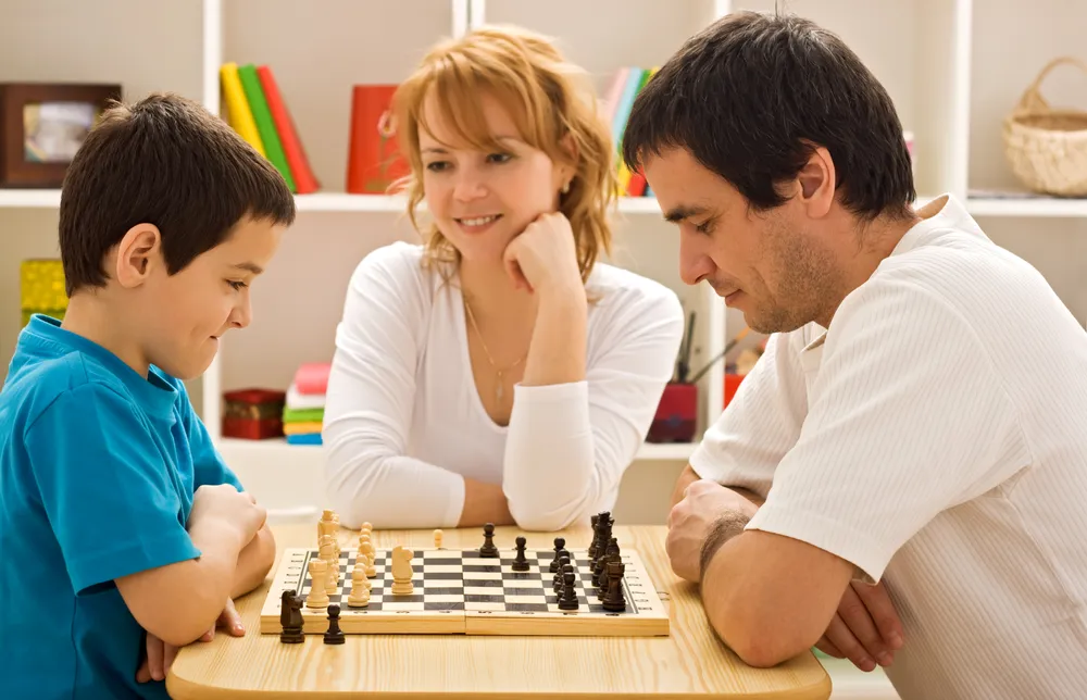 Melissa & Doug Classic Checkers Game | Family Fun for All Ages | 42002103
